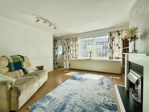 Lounge- click for photo gallery